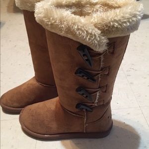 Lamos Apres Women’s Toggle Boots Size 7 Chesnut